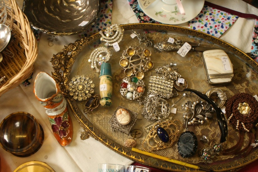 Antique-jewelry